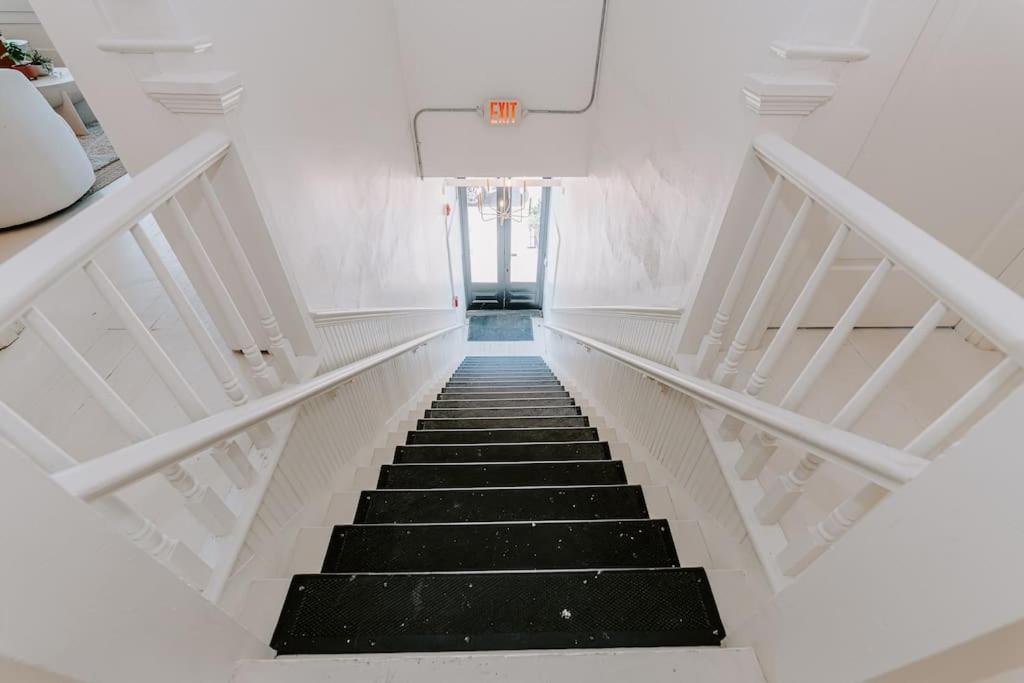 East Main Lofts - Farmhouse 204 マディソン エクステリア 写真