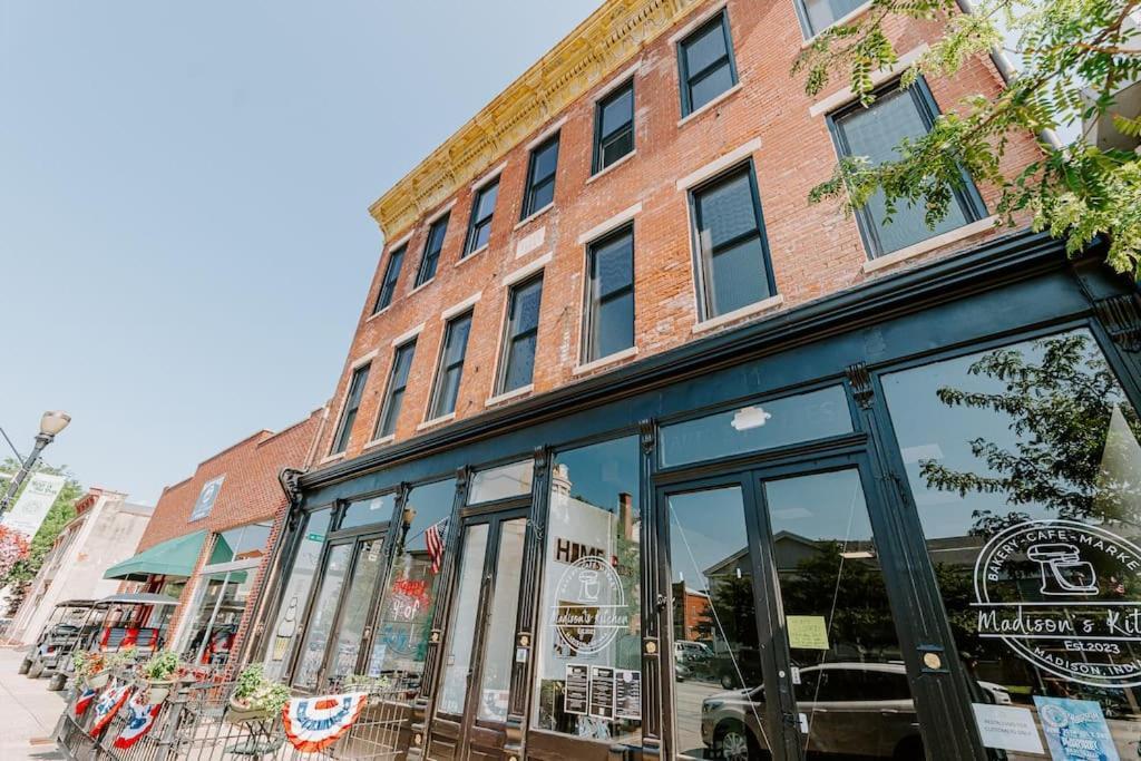 East Main Lofts - Farmhouse 204 マディソン エクステリア 写真